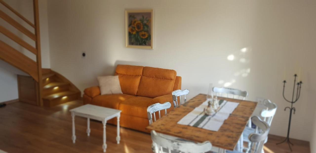 Holiday House Vilana Puconci Dış mekan fotoğraf