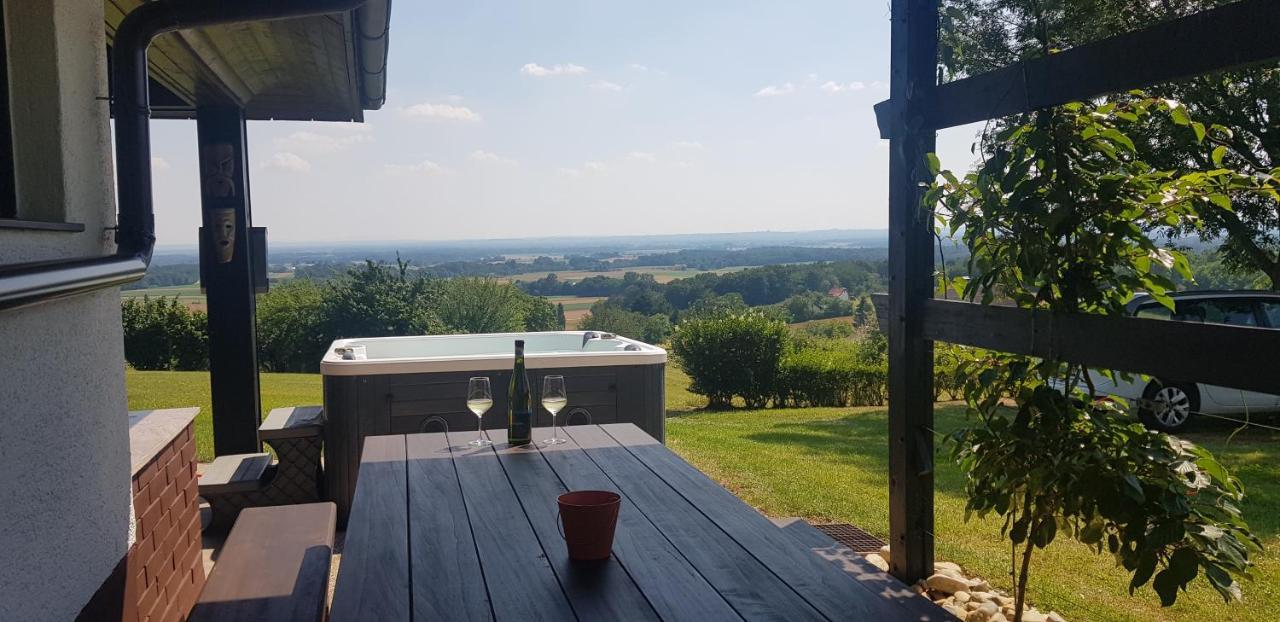 Holiday House Vilana Puconci Dış mekan fotoğraf